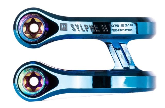 Зажим Ethic Sylphe V2 31.8 Chrome Blue